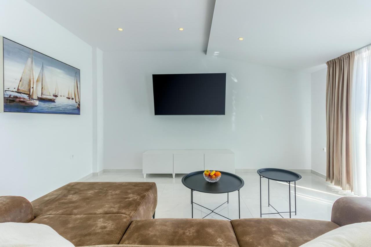 3rd Floor Apartment Kastela