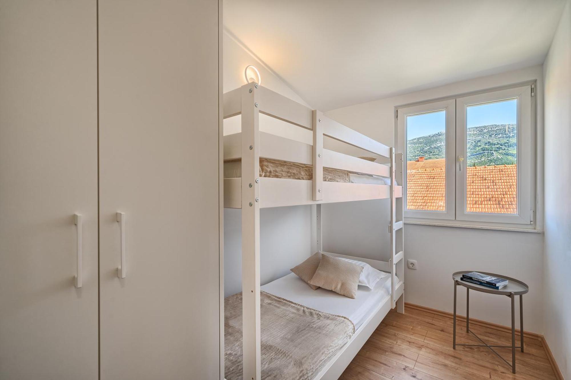 3rd Floor Apartment Kastela
