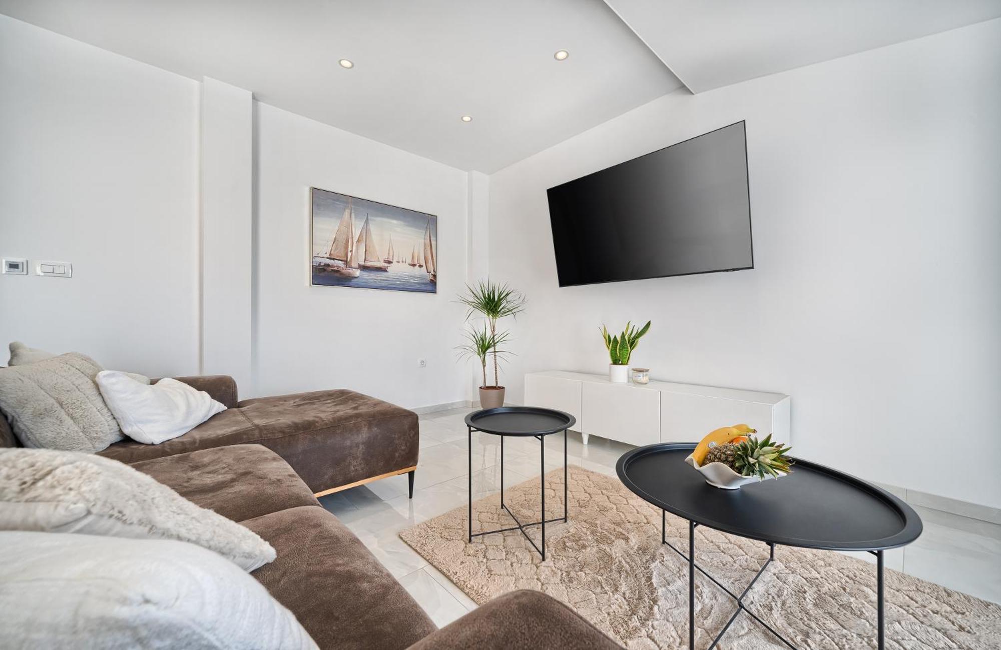 3rd Floor Apartment